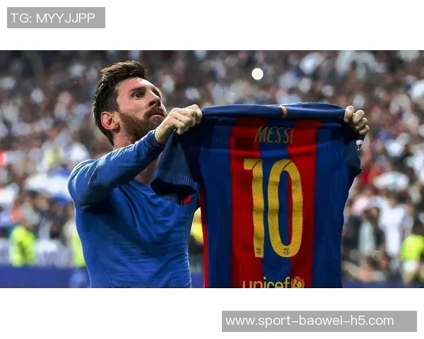 费迪南德坦言梅西神秘面纱背后的真实故事值得深入探讨